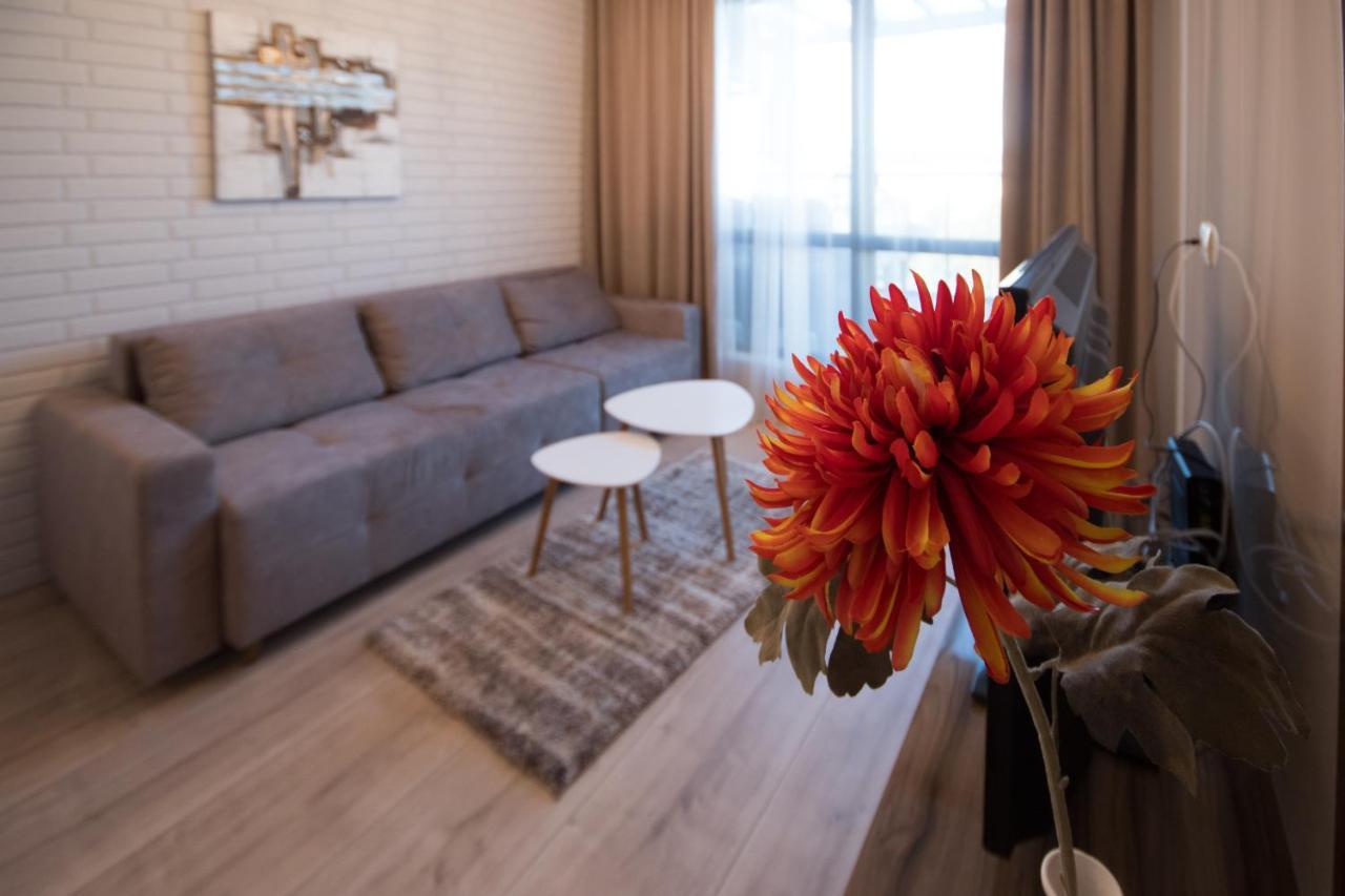 City Apartments Triumph Warna Exterior foto