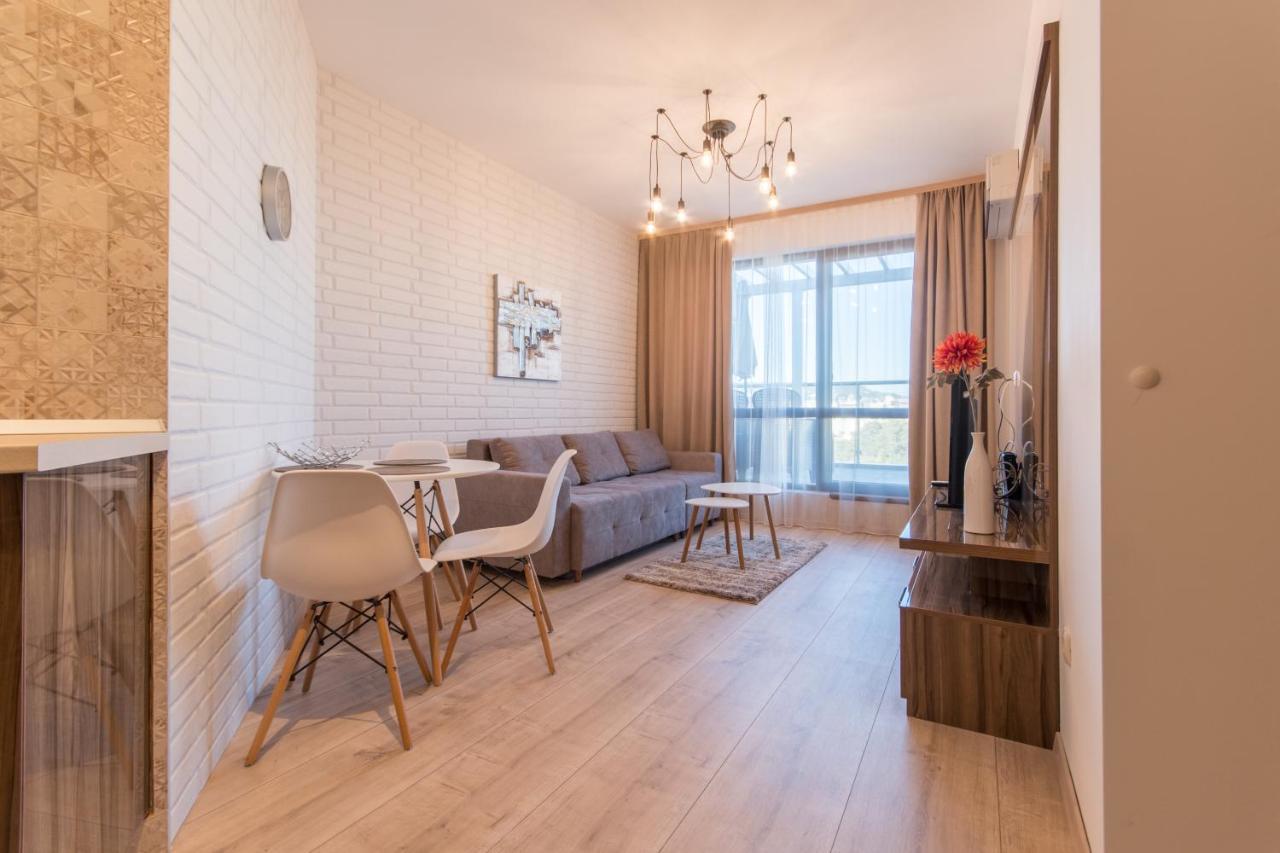 City Apartments Triumph Warna Exterior foto