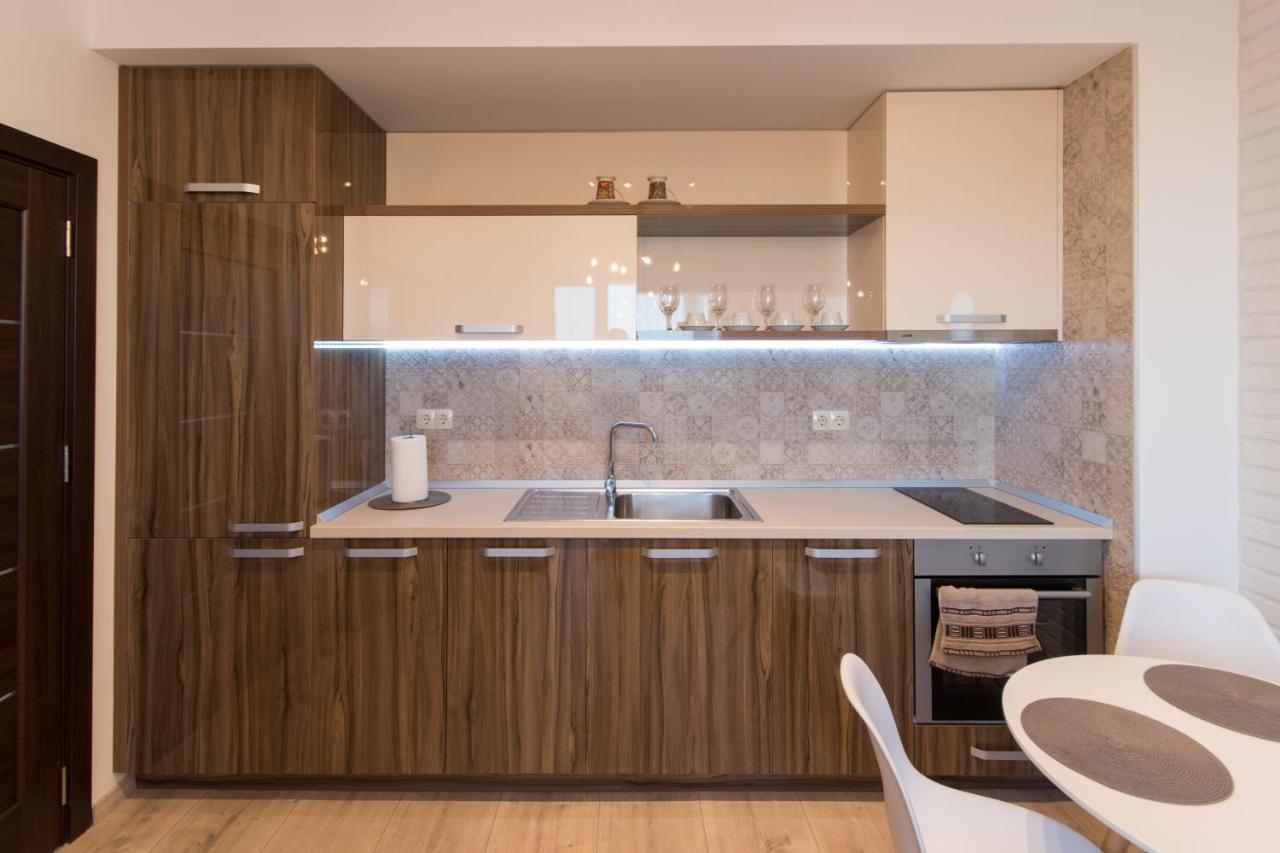City Apartments Triumph Warna Exterior foto